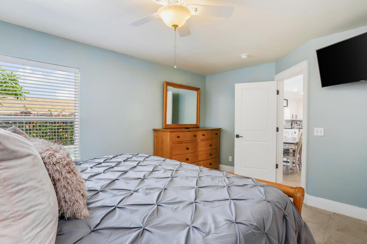 Sun-drenched Sojourn Holiday home Marco Island