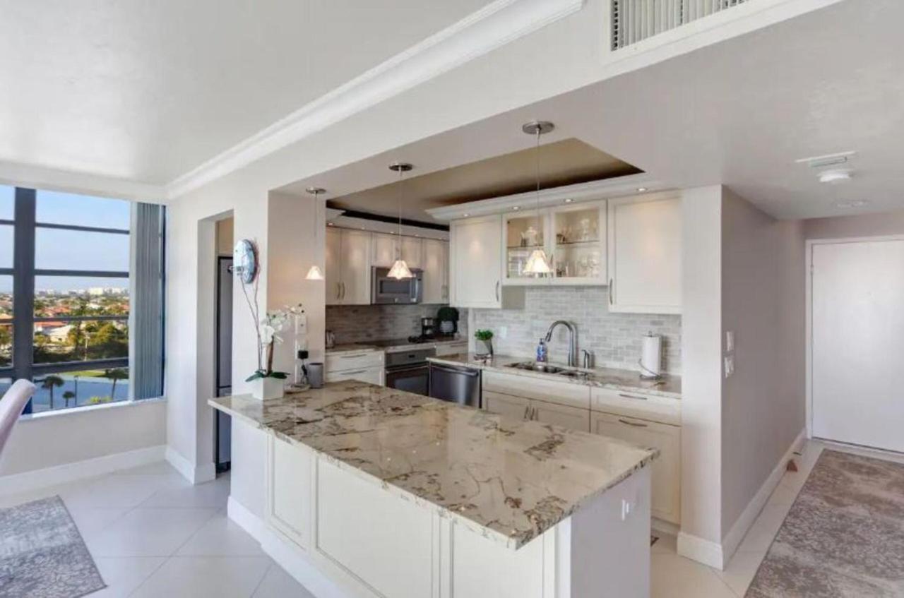 Beachfront South Seas Remodeled Paradise! Marco Island