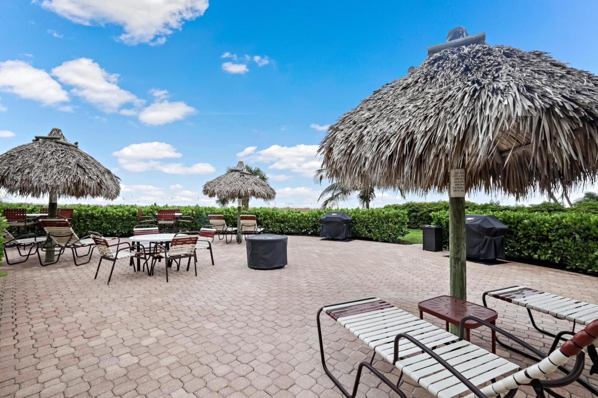 Holiday home Tradewinds 103