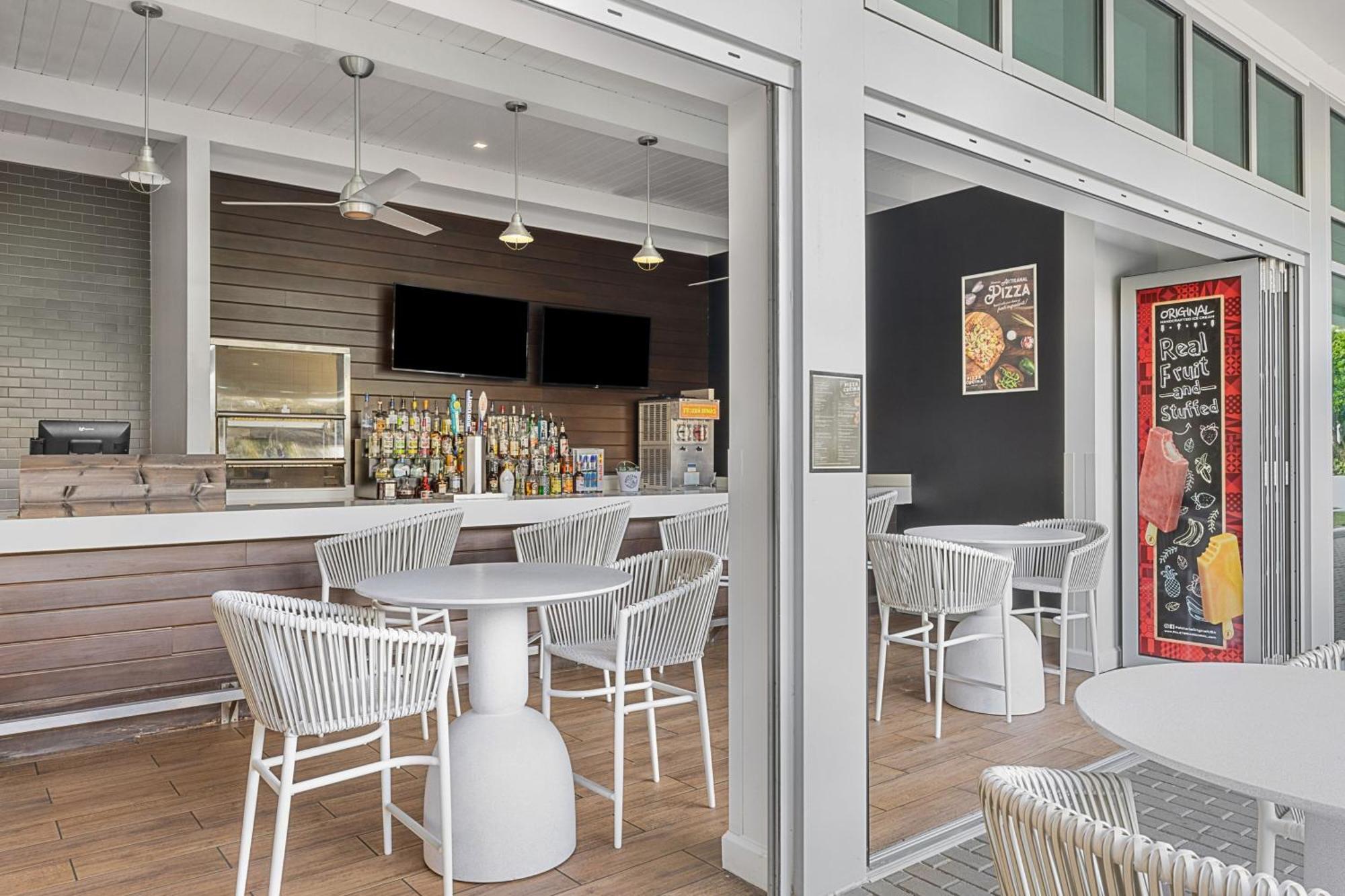 Marriott's Crystal Shores 4*