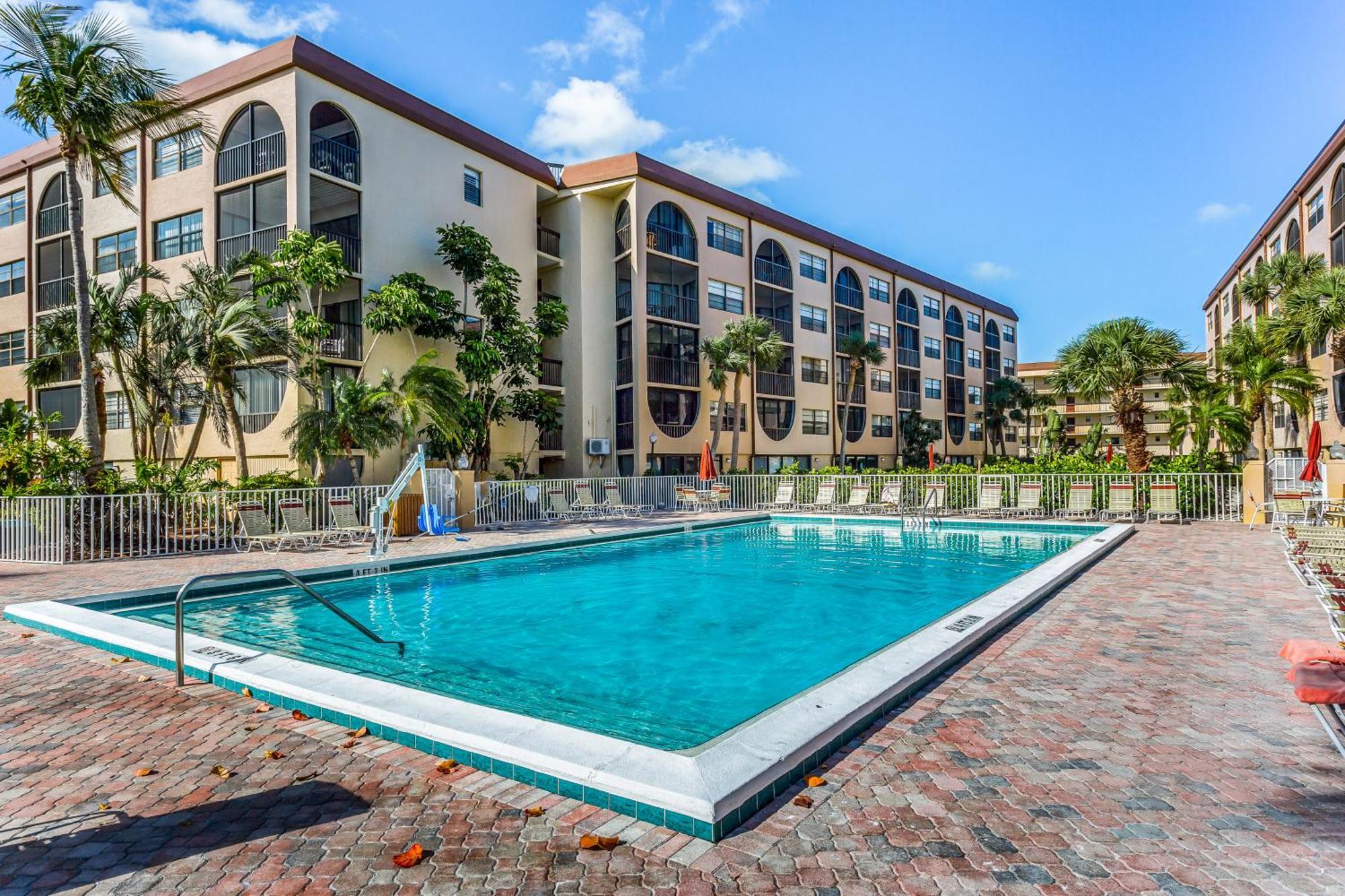 Anglers Cove Apartment
