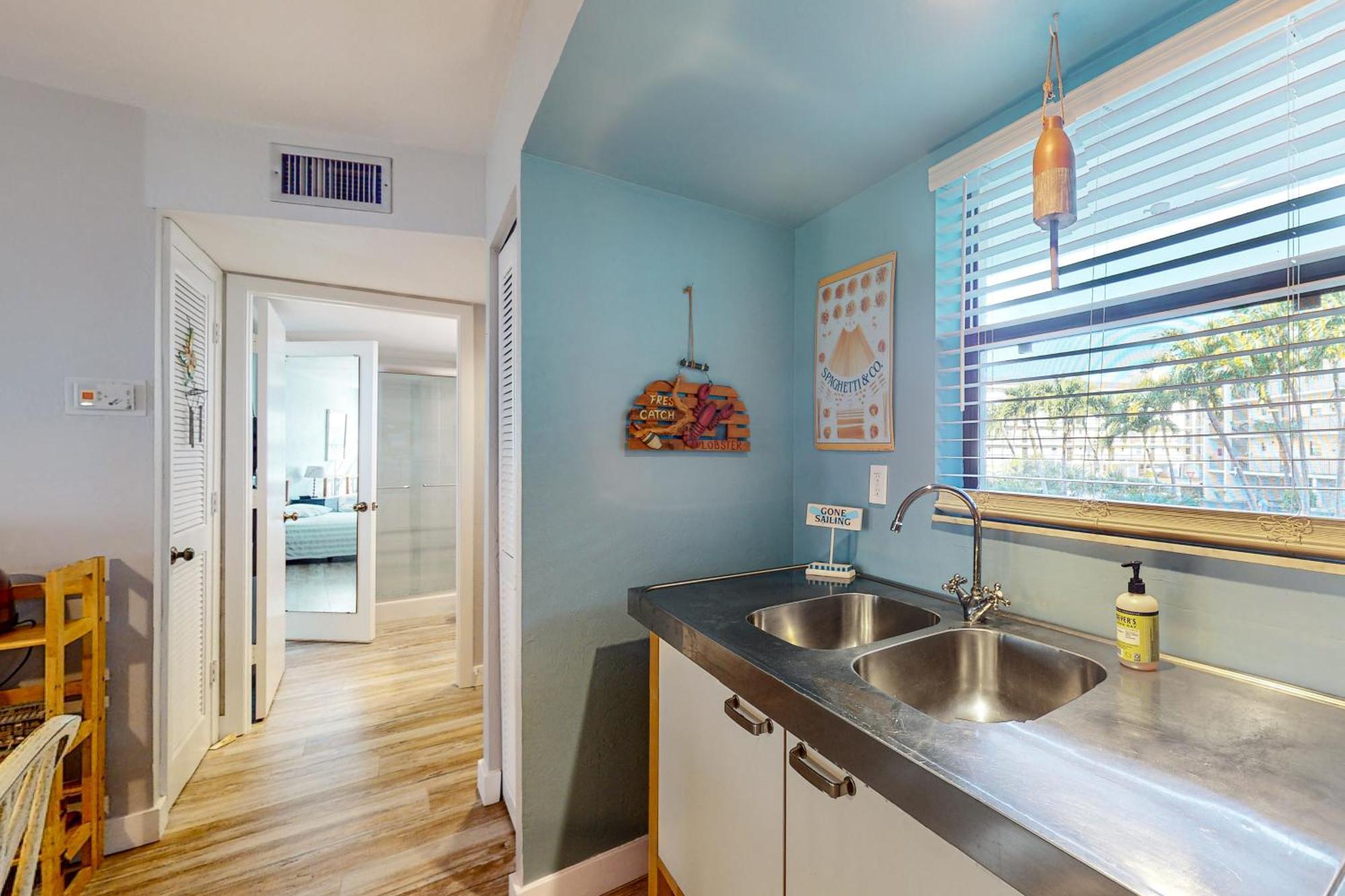 Anglers Cove Apartment *
