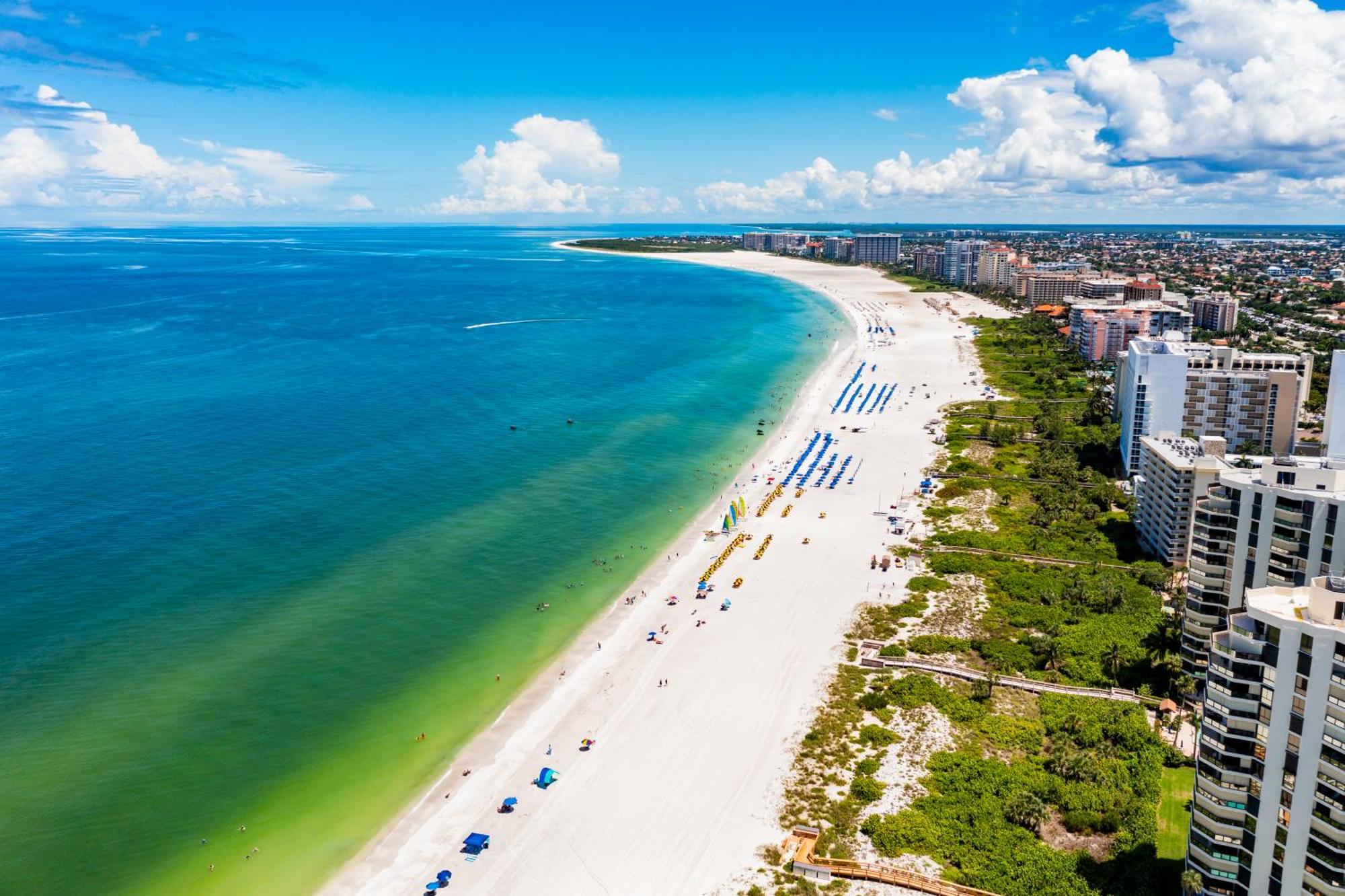 Charming 2 Bed South End Beachfront At Popular Somerset Marco Island