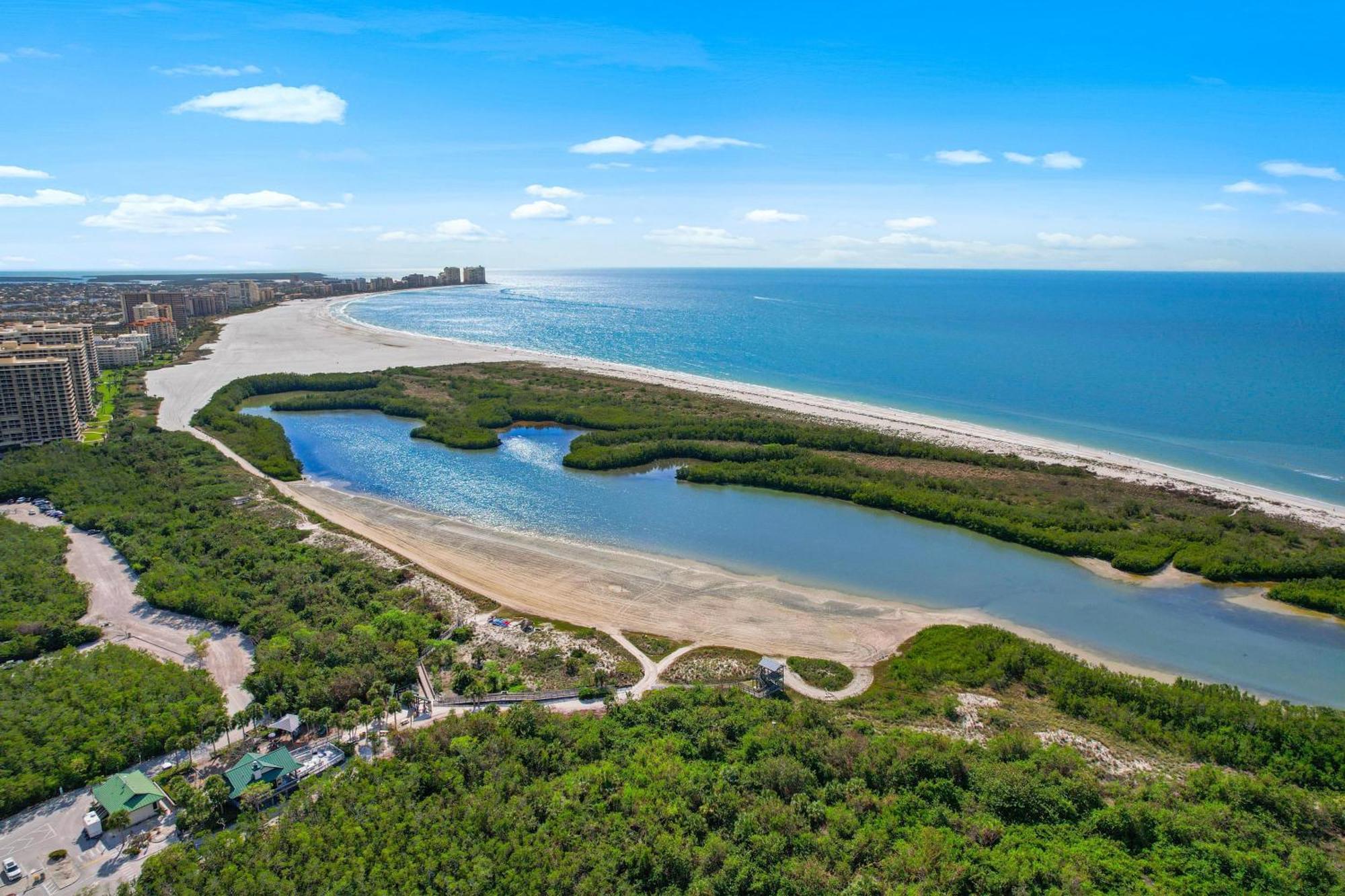 Apartment La Bella On Marco - 1801 South Seas Tower 3 *