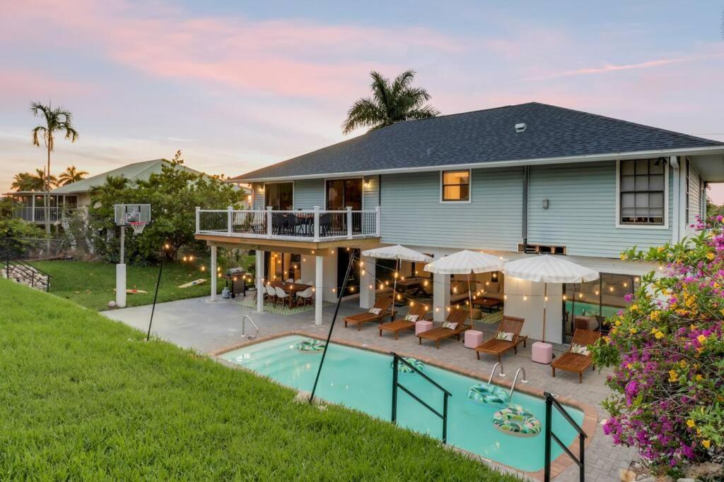 Villa Casa Marco - Heated Pool, Game Room, Mini Golf *
