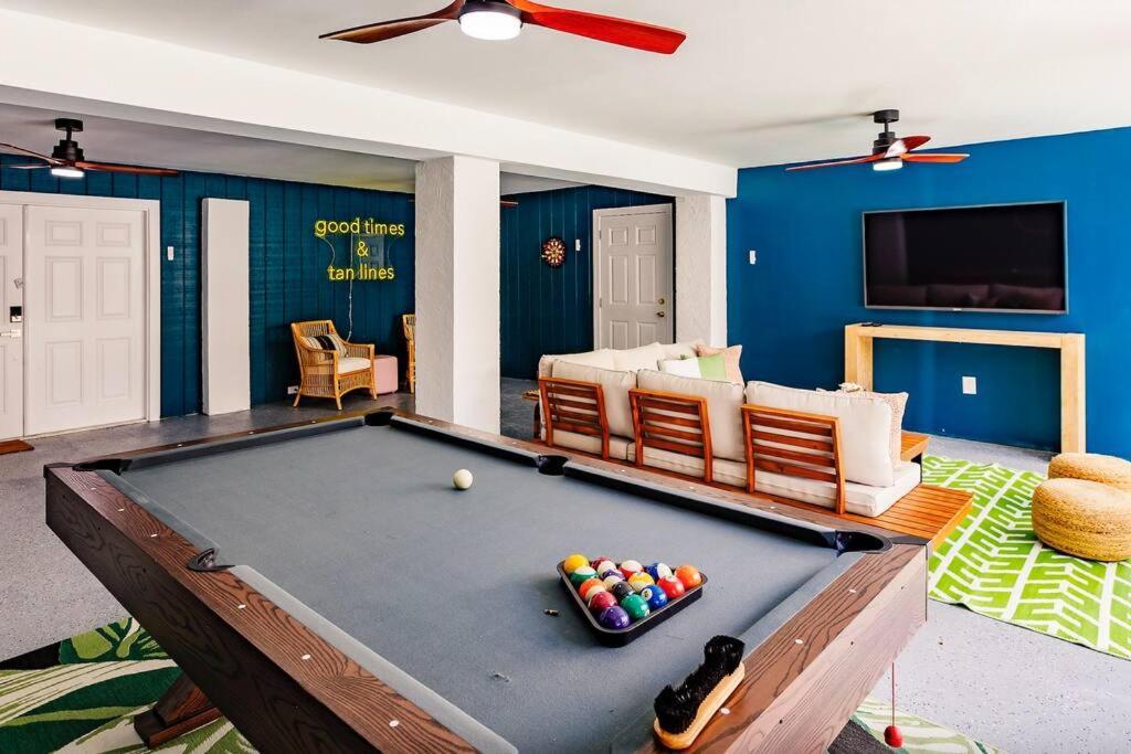 Villa Casa Marco - Heated Pool, Game Room, Mini Golf *