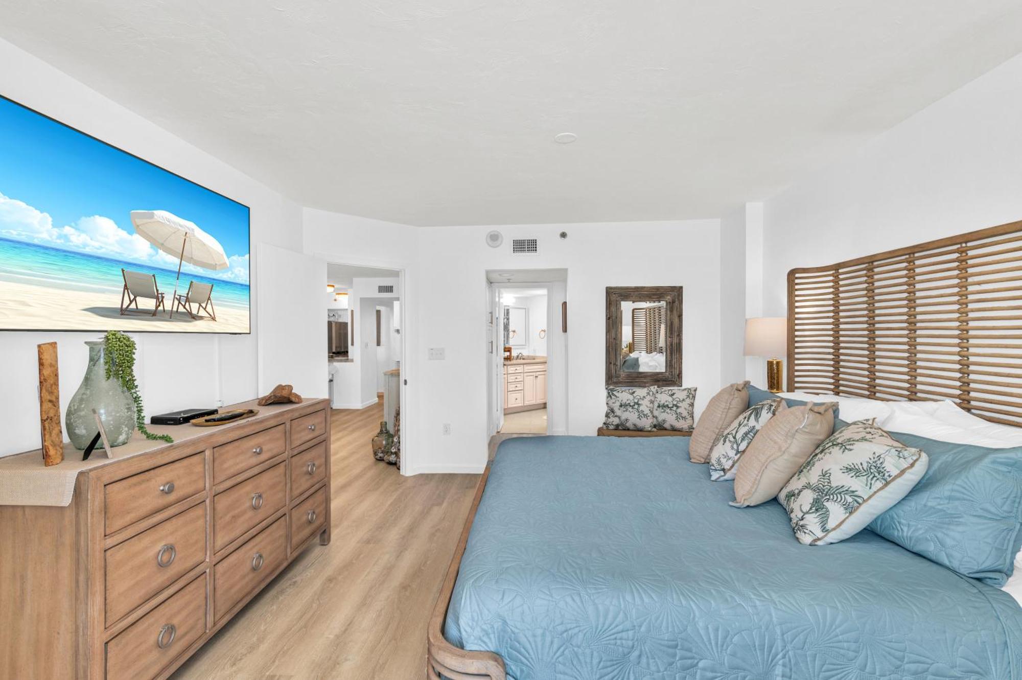 Charming 2 Bed South End Beachfront At Popular Somerset Holiday home *