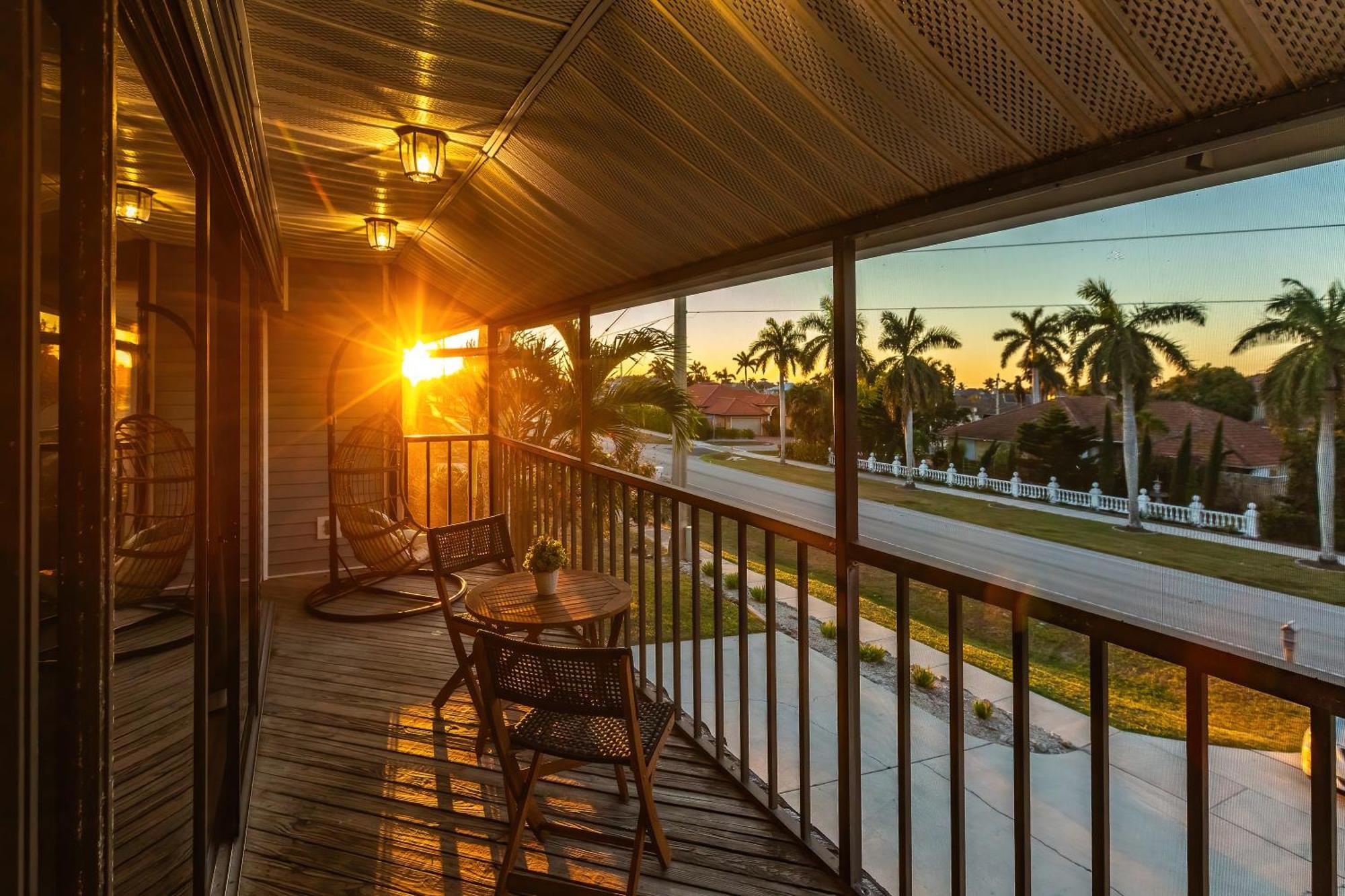 Casa Marco - Heated Pool, Game Room, Mini Golf * Marco Island
