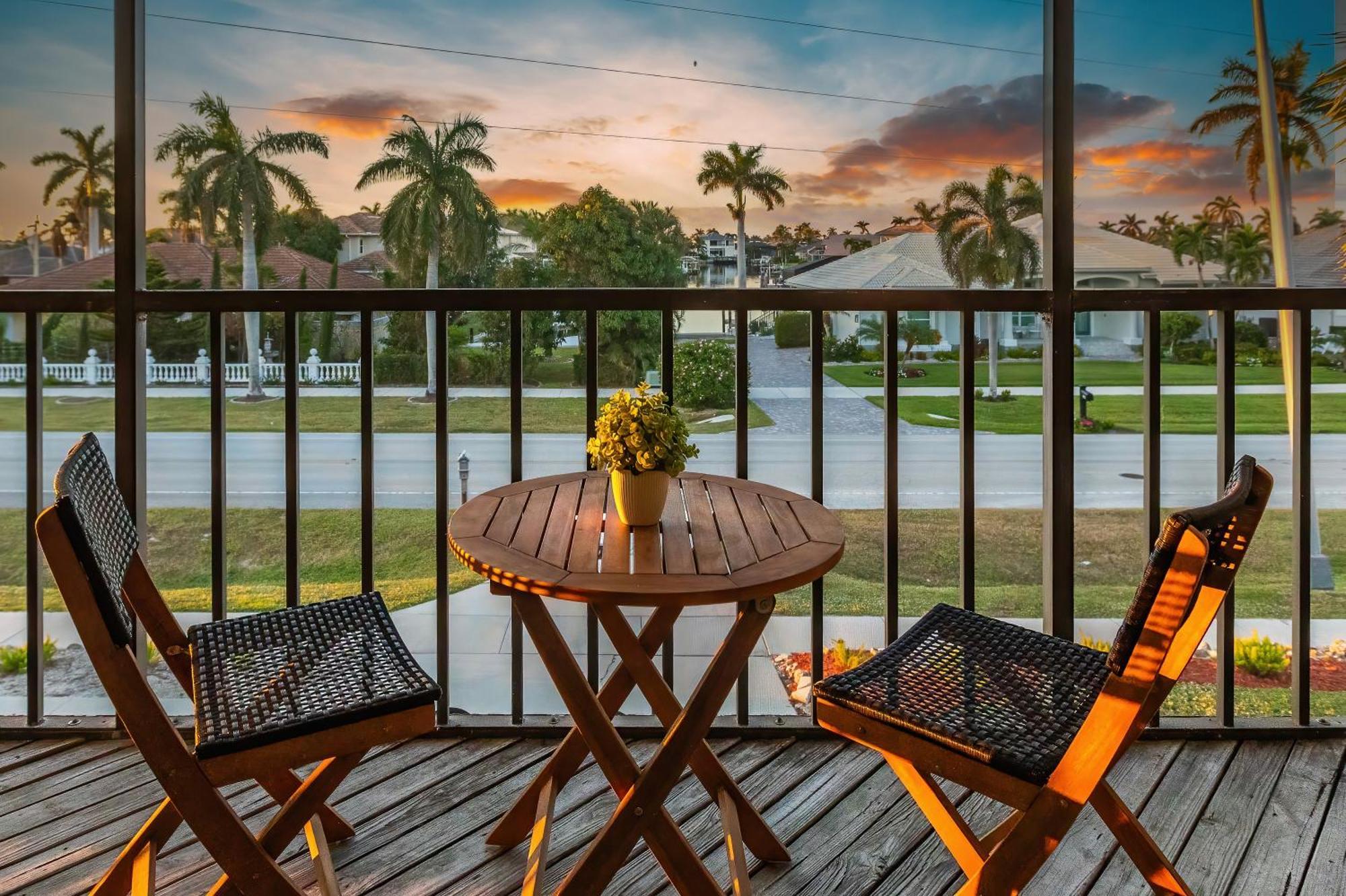 Villa Casa Marco - Heated Pool, Game Room, Mini Golf