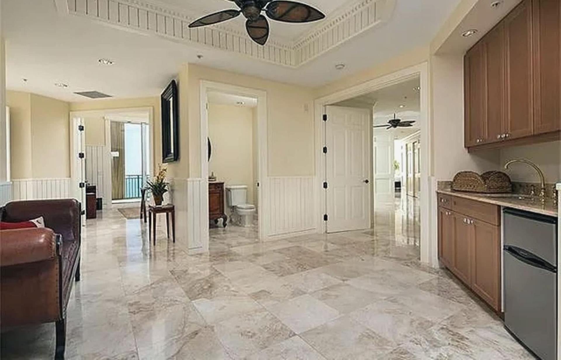 Five Bedroom Penthouse On * Marco Island