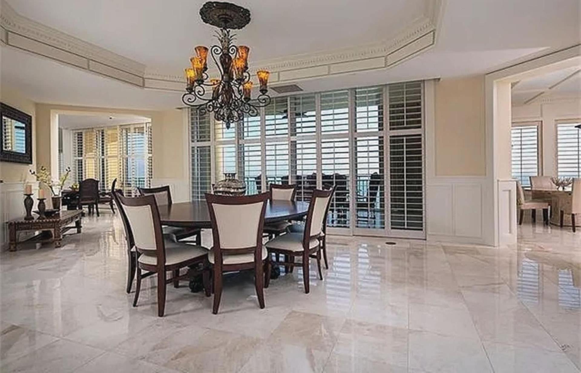 Apartment Five Bedroom Penthouse On *