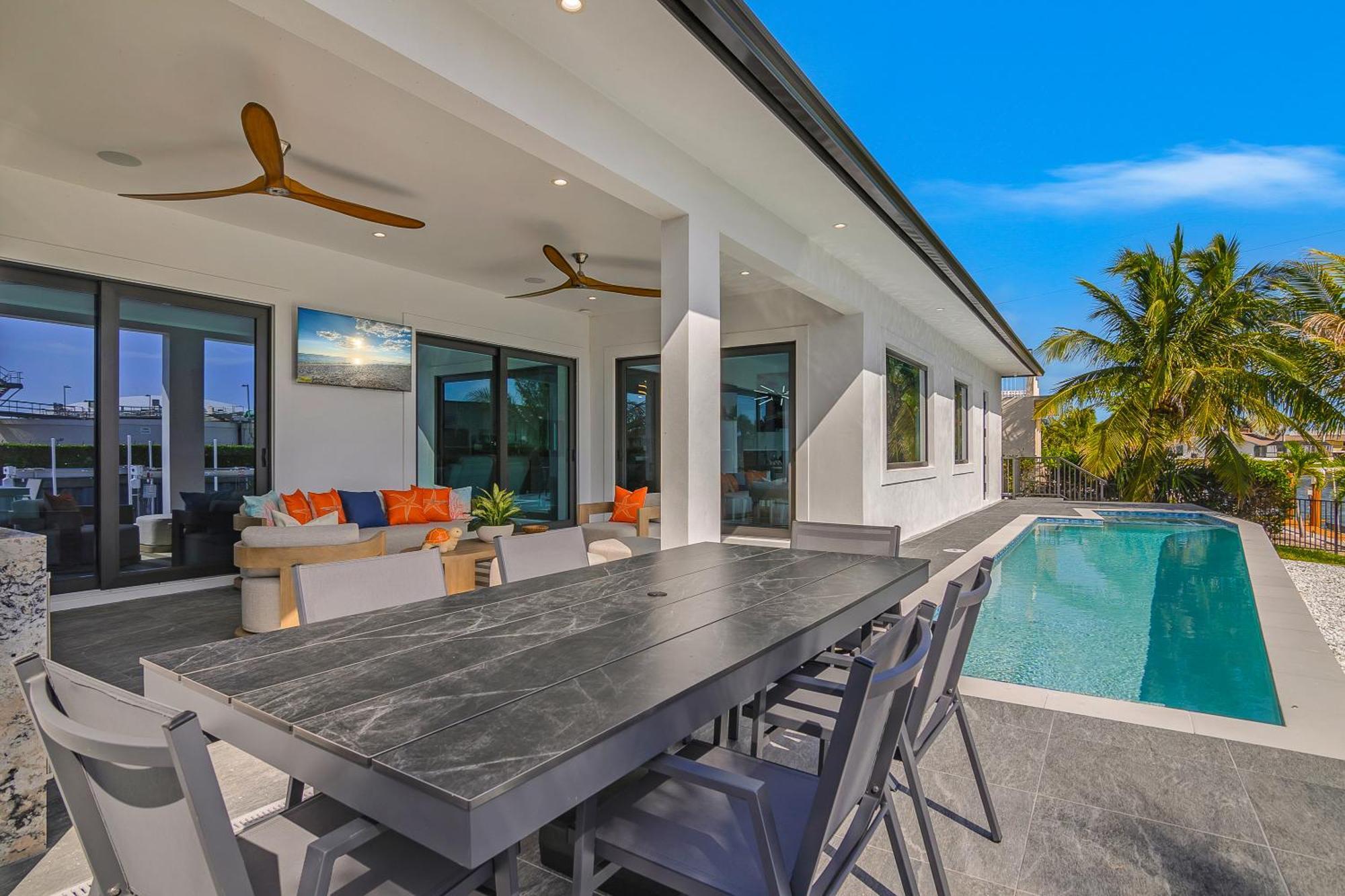 Marco Luxe Retreat Waterfront Villa