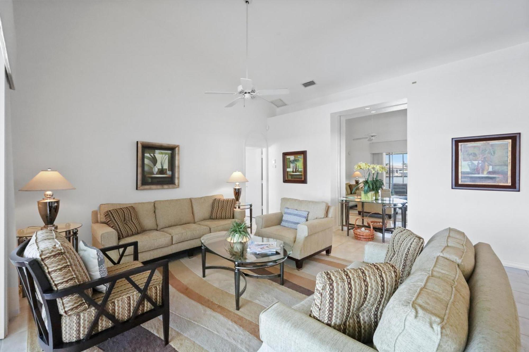695 Embassy Court Holiday home *