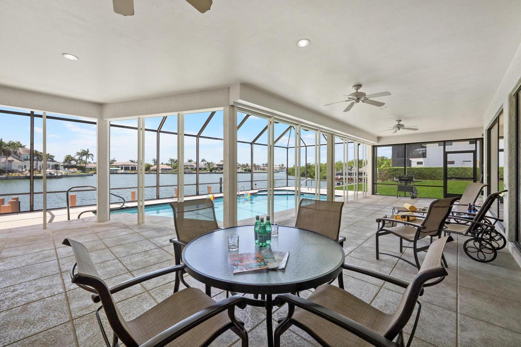 Holiday home 695 Embassy Court *