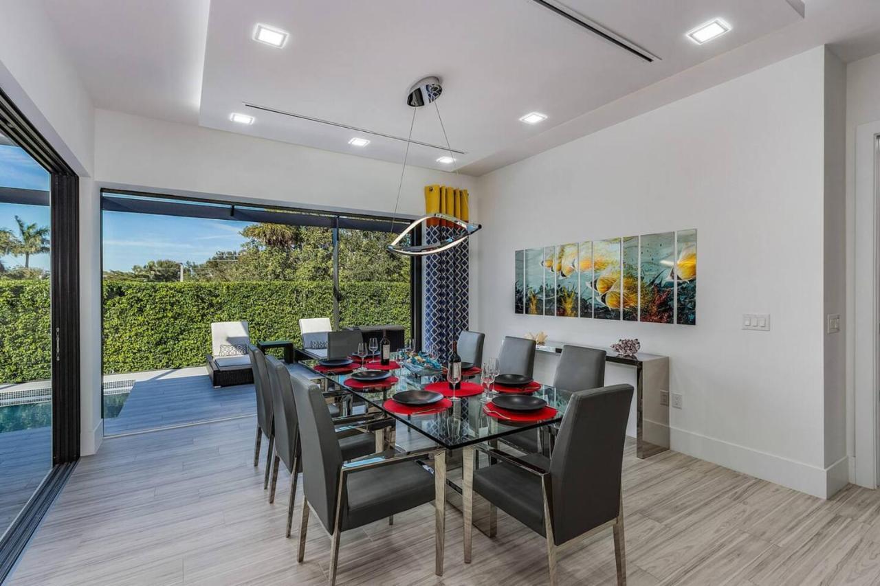 5 Min. Walk-luxurious Modern Pool Marco Island