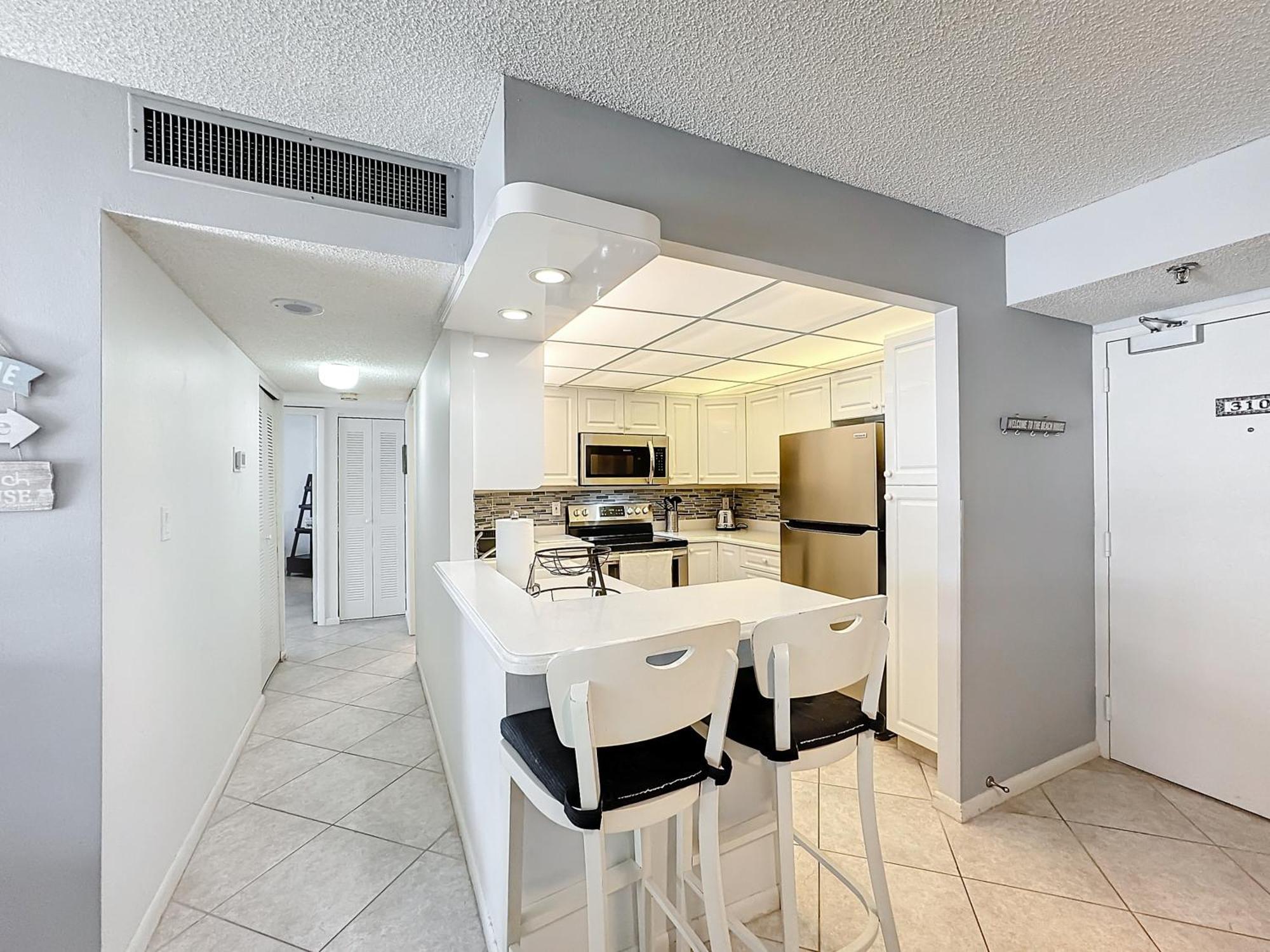 Front In Paradise Apartment *