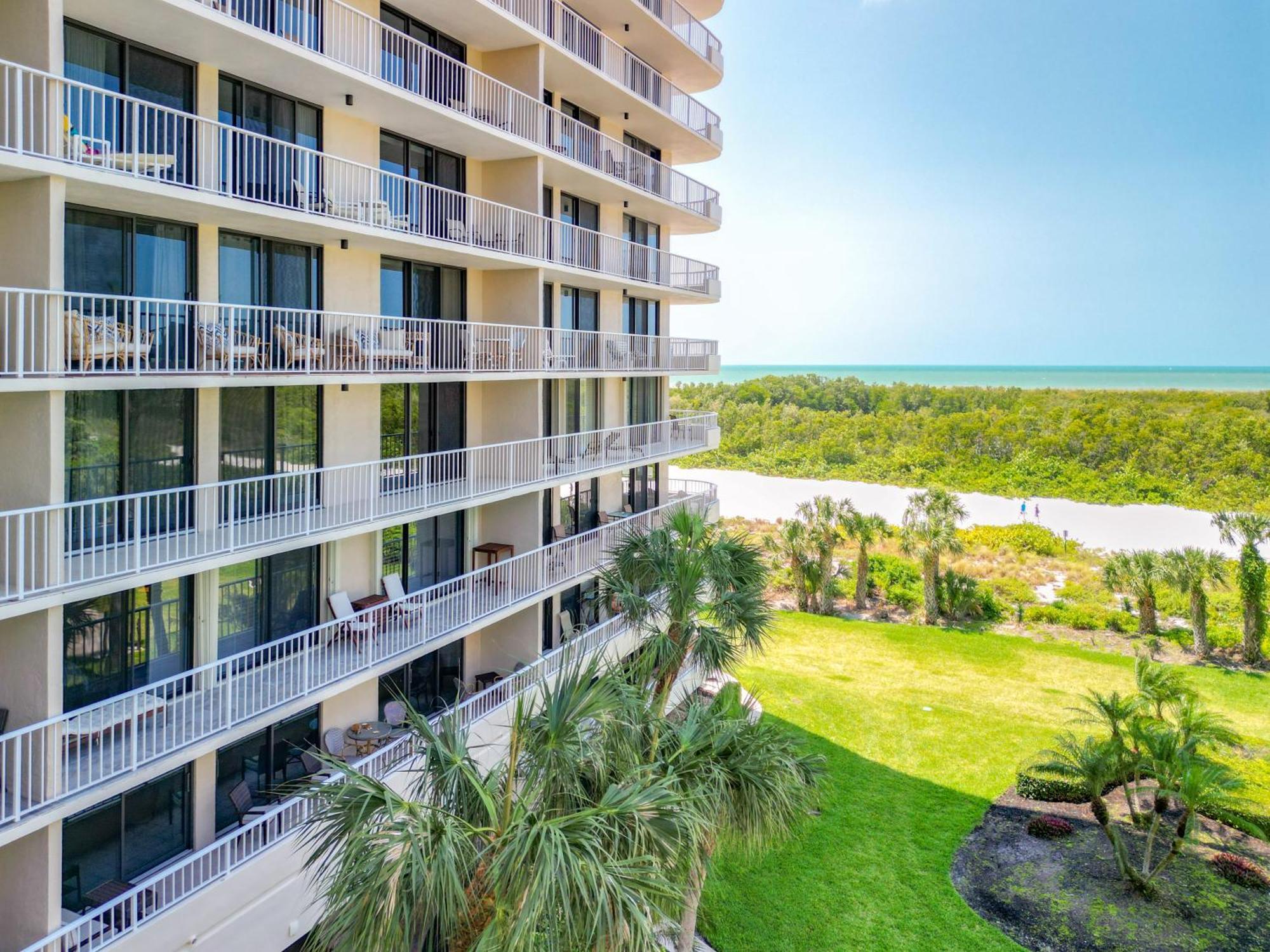 Front In Paradise * Marco Island